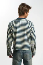 Carpet Navy Longsleeve (3)